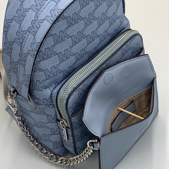 MICHAEL KORS PALE BLUE SIGNATURE COLOR
Maisie Extra-Small Logo 2-in-1 Backpack - Picture 11 of 16